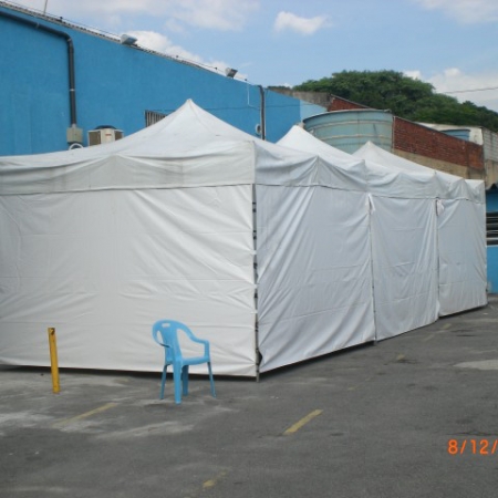 Tenda 4,00 x 12,00 conjugadas